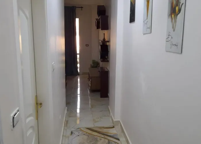 Nyaraló قرية كورنادو مارينا العين السخنة *