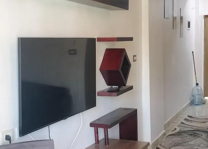 Nyaraló قرية كورنادو مارينا العين السخنة